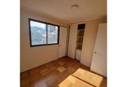 Amplios deptos. Remodelados piso parquet y termopanel