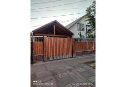 Hermosa casa en barrio residencial