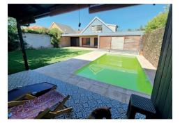 Hermosa casa 2 pisos, Con Piscina, en mas de 470mtrs2