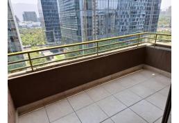 Vendo excelente Departamento de 2 dormitorios en Pleno Centro Financiero de Las Condes