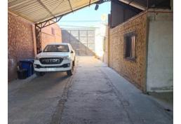 VENDO  PROPIEDAD 1064 m2 Gran entrada para vehículos, capacidad 15 vehículos