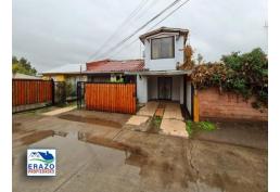 Casa en Lanceros del Rey, Estación Central