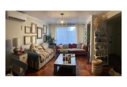 Amplia casa en Villa Triana