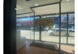 Local 300 m2 arriendo, Freire