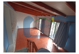 SE VENDE AMPLIA CASA CON PISCINA EN SECTOR RESIDENCIAL