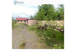 Oportunidad Única: Hermosa Casa con Amplio Patio en Monte Águila