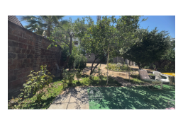 VENDE CASA EN AVDA. RICARDO LYON CON DOCTOR PEDRO LAUTARO FERRER