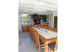 Vendo amplia casa en condominio