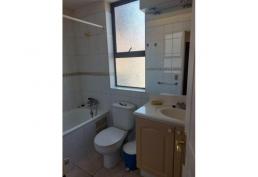 Verdadera oportunidad excelente departamento en San Isidro 40 a pasos Metro Santa Lucía