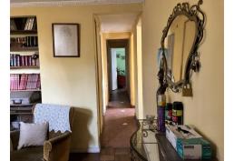 Amplia casa en venta