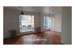 Amplio Departamento Santiago Centro a pasos Metro Santa Ana