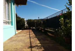 CASA UN PISO SOLIDA INDEPENDIENTE AMPLIO TERRENO RETIRO QUILPUE