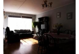 CASA UN PISO SOLIDA INDEPENDIENTE AMPLIO TERRENO RETIRO QUILPUE