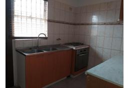 CASA DE DOS PISOS INDEPENDIENTE  BARRIO NORTE