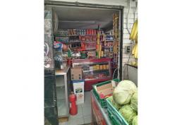 Casa con local comercial 24 años funcionando