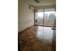 Arriendo Excelente Oficina de 260 m2 Clásica Frente al Parque Forestal