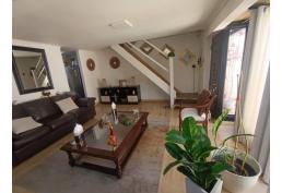 CASA ESQUINA BUENA UBICACION