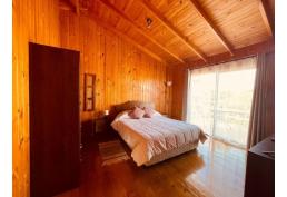 Gran casa con potencial comercial