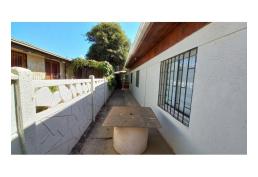 Venta casa playa aislada material solido en condominio