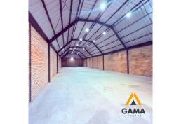 Bodega Industrial de 315 m² + Oficina y Estacionamientos • Estación Central