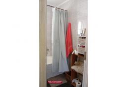 Casa antigua con gran potencial, vendo