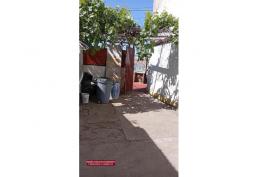 Casa antigua con gran potencial, vendo