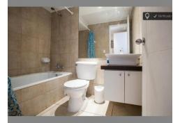 Vendo amplio y bonito departamento en Santiago centro.