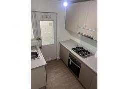 Se arrienda hermosa con local comercial en Talagante