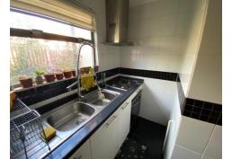 Vende cómoda y linda casa en buen sector de Curauma