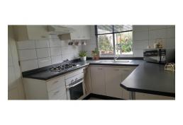 REBAJADA! VENDO CASA PEÑALOLEN CON PISCINA AMPLIO PATIO EXCELENTE CONECTIVIDAD