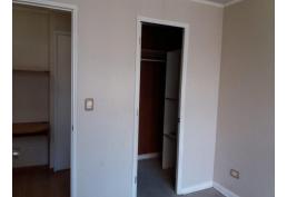 Metro Sta Ana dpto 2dmts living y estacionamiento