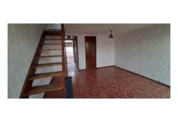 CASA EN LUIS MATTE CON AVDA. LAS NIEVES $ 450.000 con estacionamiento