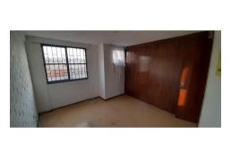 CASA EN LUIS MATTE CON AVDA. LAS NIEVES $ 450.000 con estacionamiento