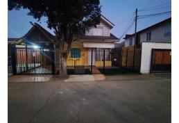 Se arrienda casa independiente en Santa María de Maipú 3D+2B $800.000