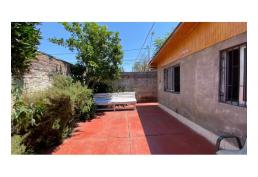 Casa esquina SE VENDE pasaje Cerrado ESTACION CENTRAL