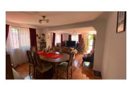 Casa esquina SE VENDE pasaje Cerrado ESTACION CENTRAL