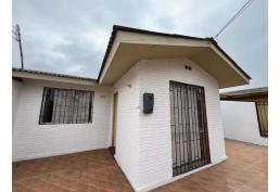 CASA EN VENTA EN BOSQUE SAN CARLOS, COQUIMBO.