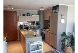 Linda vista a Laguna Grande, rodeado de naturaleza, para una vida relajada