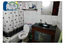 AMPLIA CASA DE UN PISO