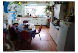 AMPLIA CASA DE UN PISO