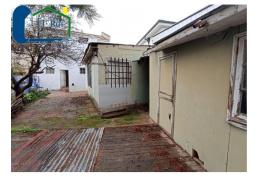 Amplia casa de dos pisos – Cerro San Juan De Dios