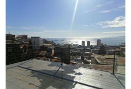 En arriendo casa independiente en cerro Bellavista, Valparaíso
