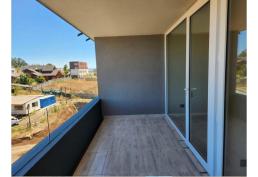 Lomas de San Andrés, semi nuevo, con estacionamiento y bodega.