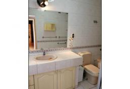 Vendo casa sector comercial Av Angamos Antofagasta