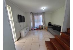 Vende casa barrio Los Castaños Maipú, 3d,3b