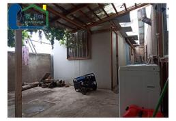 Amplia casa de dos pisos  – Las Rosas