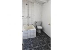 Casa amplia en centro de San Bernardo, Urmeneta 184