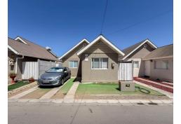 CASA EN VENTA EN CONDOMINIO NOVA HACIENDA, COQUIMBO.