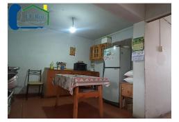 Amplia casa de dos pisos  – Las Rosas