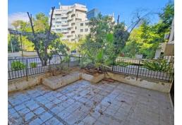 Dep. a pasos del metro Pedro de Valdivia con 2 patios y 131 m2